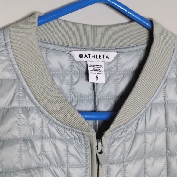 Athleta Grandview Primaloft quilted coat Small - Picture 4 of 8
